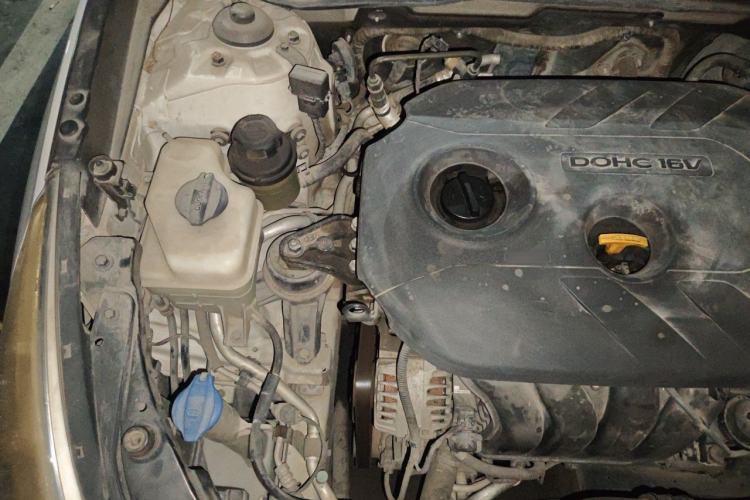Used Hyundai Sonata 2013 2.0L Automatic Luxury Edition Engine Bay Right