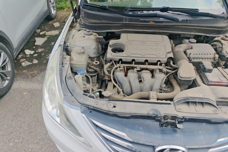 Used Hyundai Sonata 2013 2.4L Automatic Leading Edition China IV Standard Engine Bay Right