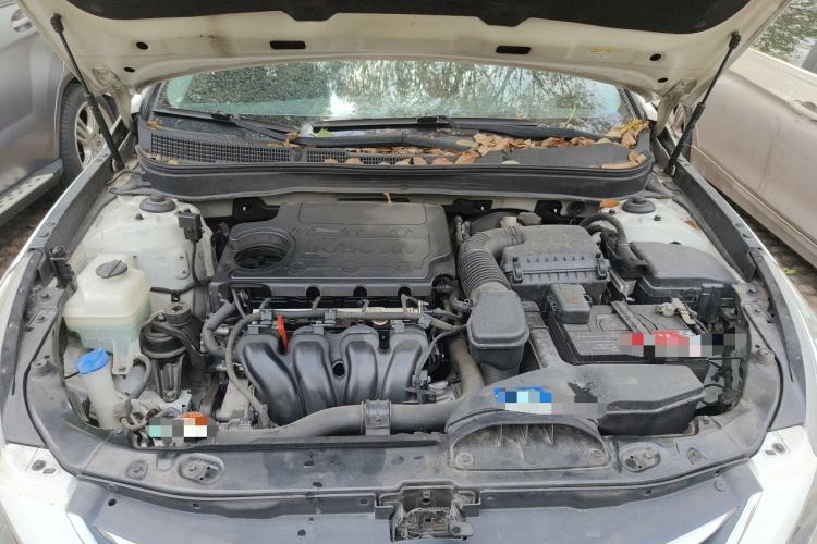 Used Hyundai Sonata 2013 2.4L Automatic Leading Edition China IV Standard Engine Bay