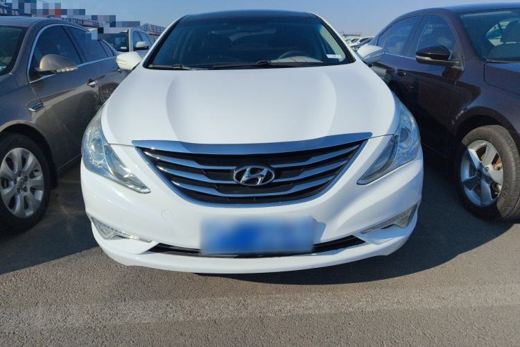 Used Hyundai Sonata 2013 2.4L Automatic Leading Edition China IV Standard Exterior 1