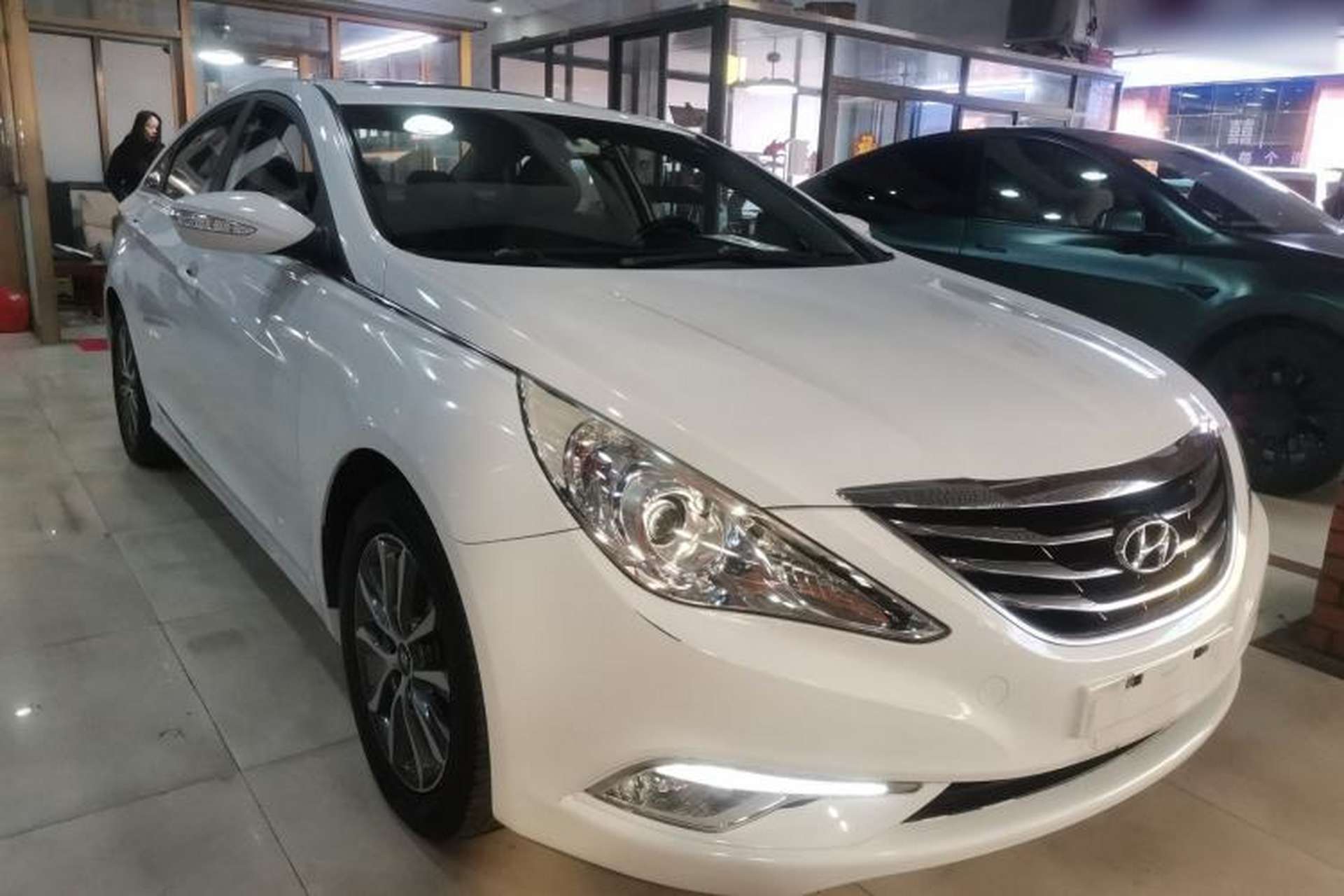 Used Hyundai Sonata 2013 2.0L Automatic Leading Edition Exterior 1