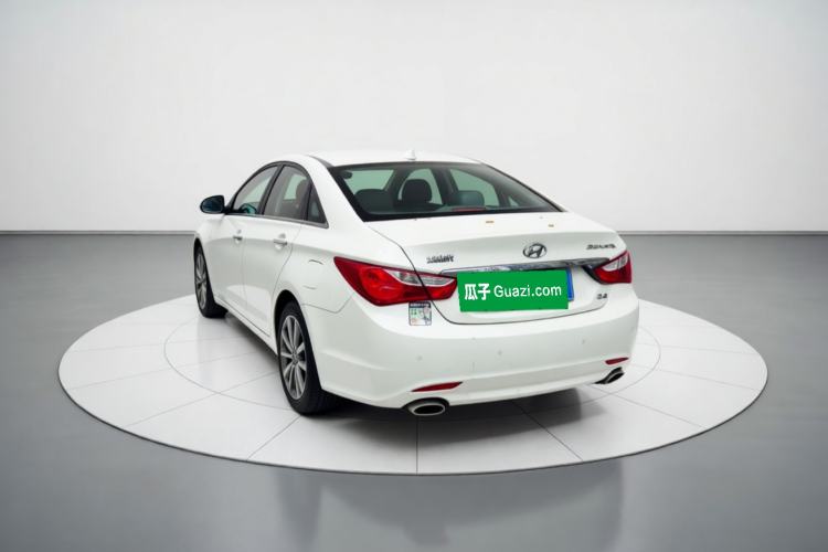 Used Hyundai Sonata 2013 2.4L Automatic Luxury Version China IV Standard Exterior 3