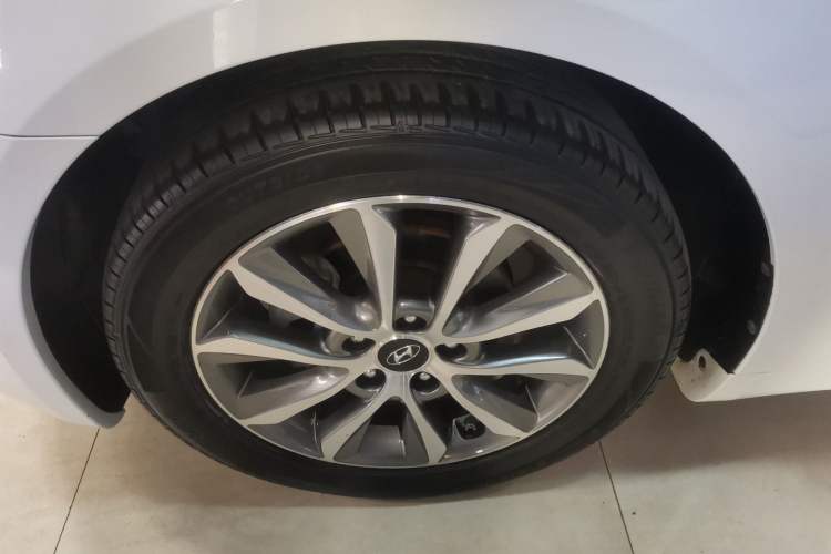 Used Hyundai Sonata 2013 2.0L Automatic Leading Edition Exterior 4