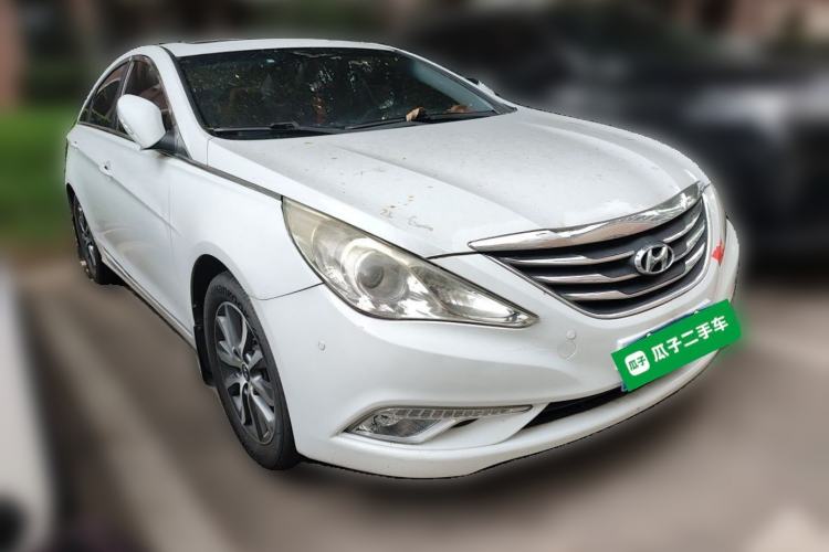 Used Hyundai Sonata 2013 2.0L Automatic Leading Edition Front Right 45 Deg