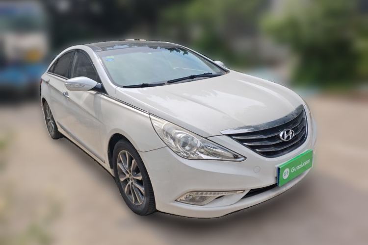 Used Hyundai Sonata 2013 2.4L Automatic Prestige Version China IV Standard Front Right 45 Deg