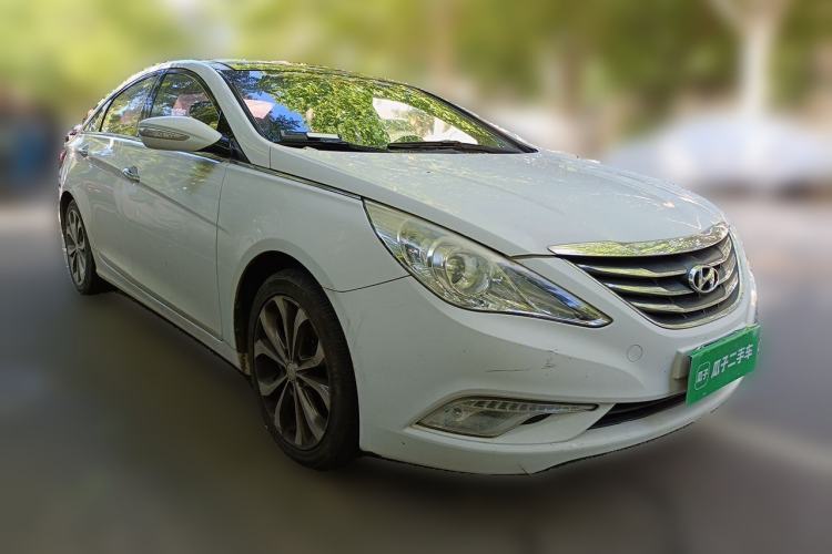 Used Hyundai Sonata 2013 2.0L Automatic Supreme Edition Front Right 45 Deg
