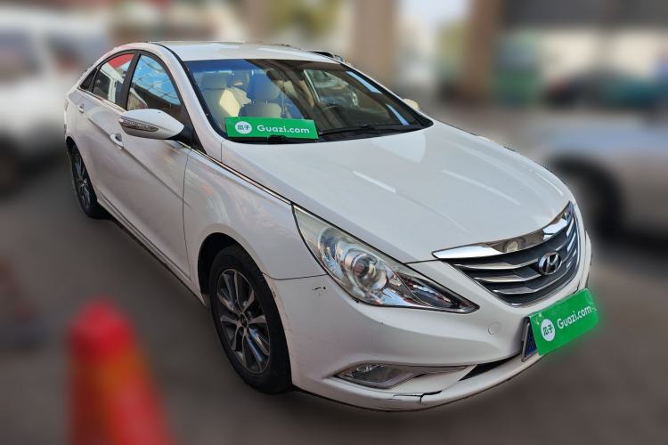 Used Hyundai Sonata 2013 2.0L Automatic Fashion Edition Front Right 45 Deg
