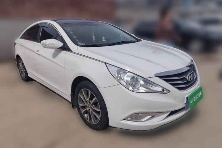 Used Hyundai Sonata 2013 2.0L Automatic Fashion Edition Front Right 45 Deg