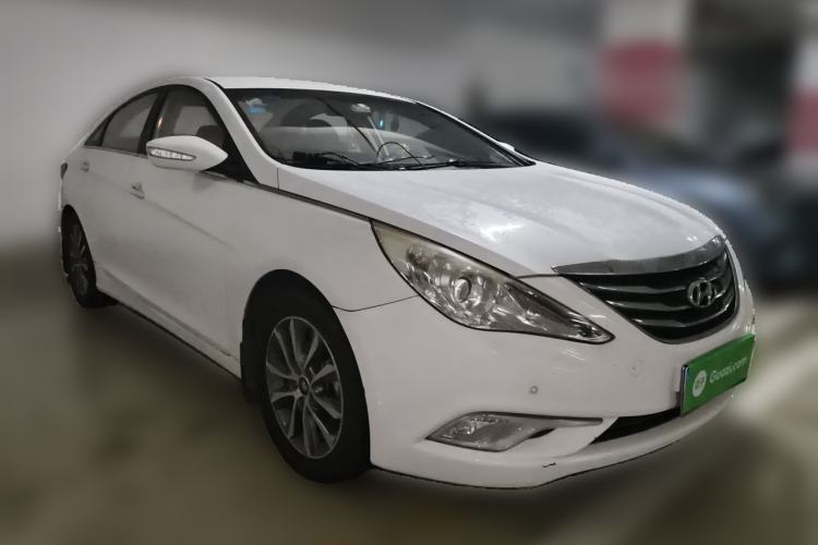Used Hyundai Sonata 2013 2.0L Automatic Fashion Edition Front Right 45 Deg