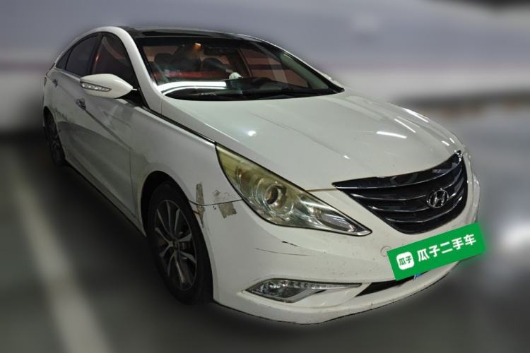 Used Hyundai Sonata 2013 2.4L Automatic Leading Edition China IV Standard Front Right 45 Deg