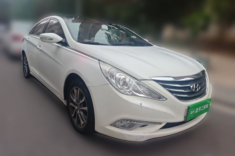 Used Hyundai Sonata 2013 2.0L Automatic Leading Edition Front Right 45 Deg
