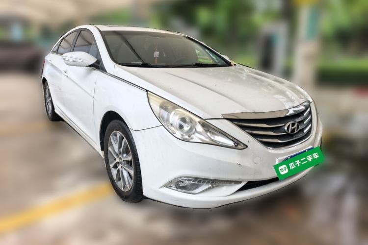 Used Hyundai Sonata 2013 2.0L Automatic Leading Edition Front Right 45 Deg