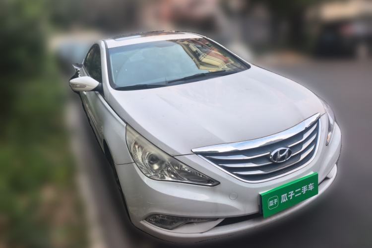Used Hyundai Sonata 2013 2.0L Automatic Leading Edition Front Right 45 Deg