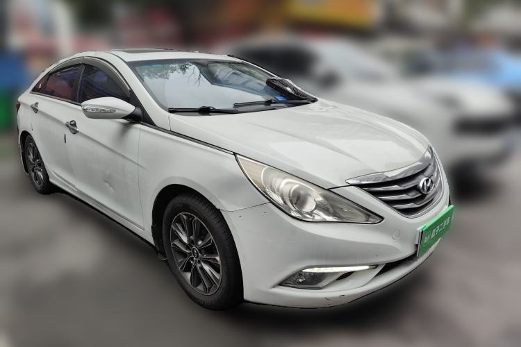 Used Hyundai Sonata 2013 2.0L Automatic Leading Edition Front Right 45 Deg