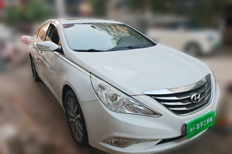 Used Hyundai Sonata 2013 2.0L Automatic Leading Edition Front Right 45 Deg