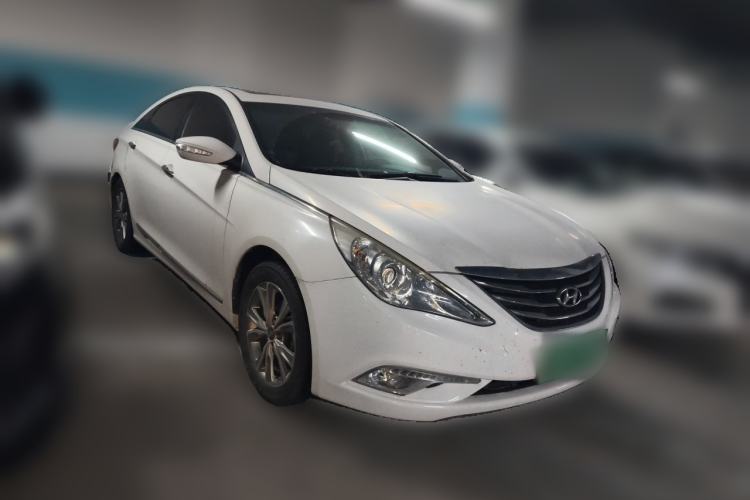 Used Hyundai Sonata 2013 2.0L Automatic Luxury Edition Front Right 45 Deg