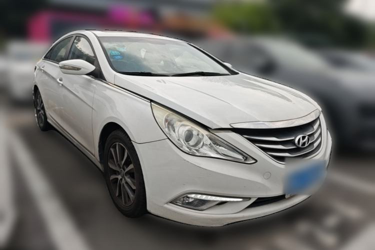 Used Hyundai Sonata 2013 2.0L Automatic Leading Edition Front Right 45 Deg