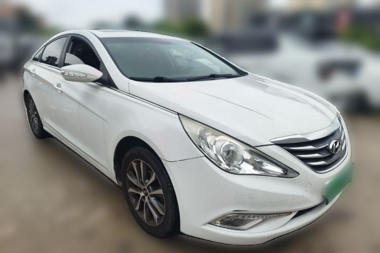 Used Hyundai Sonata 2013 2.0L Automatic Leading Edition Front Right 45 Deg