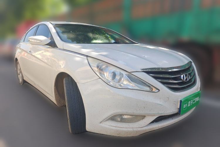 Used Hyundai Sonata 2013 2.0L Automatic Fashion Edition Front Right 45 Deg