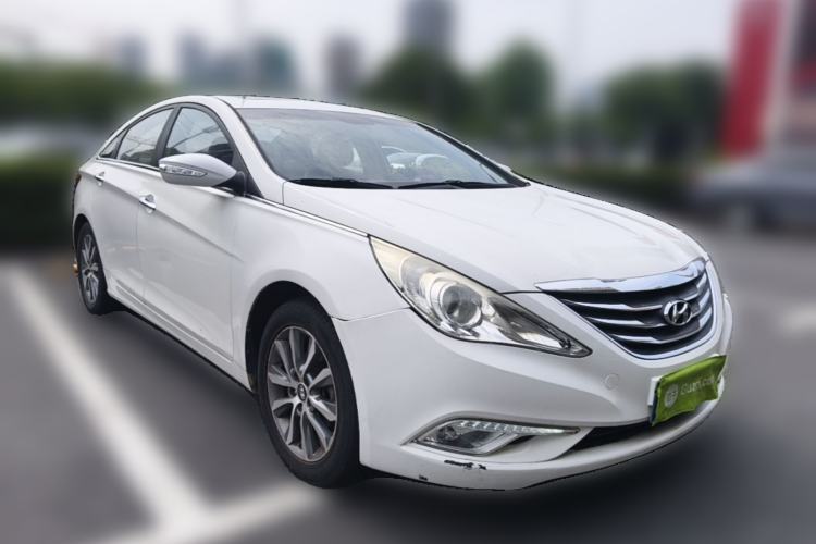 Used Hyundai Sonata 2013 2.0L Automatic Luxury Edition Front Right 45 Deg