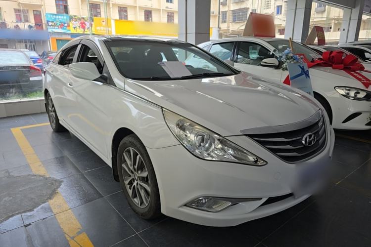 Used Hyundai Sonata 2013 2.0L Automatic Fashion Edition Front Right 45 Deg