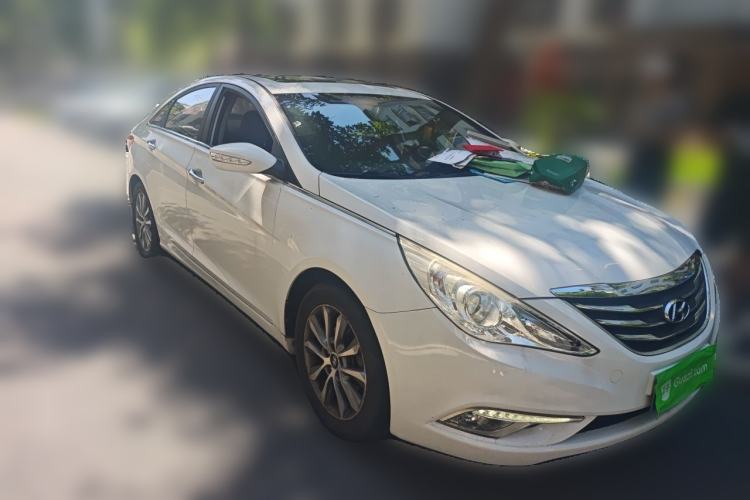 Used Hyundai Sonata 2013 2.0L Automatic Luxury Edition Front Right 45 Deg