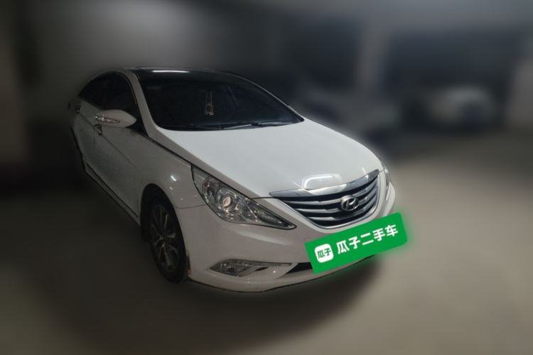 Used Hyundai Sonata 2013 2.0L Automatic Leading Edition Front Right 45 Deg
