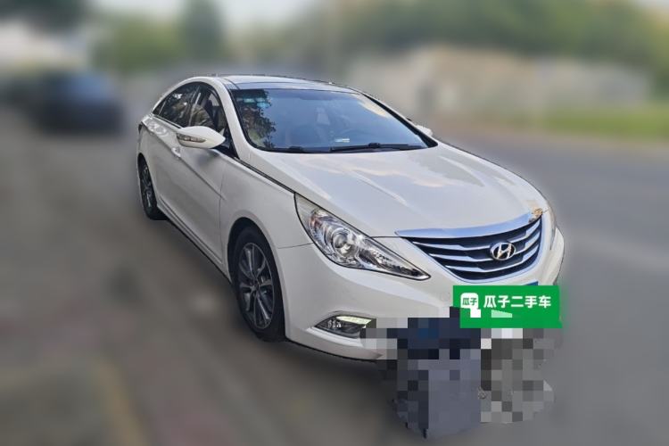 Used Hyundai Sonata 2013 2.0L Automatic Leading Edition Front Right 45 Deg