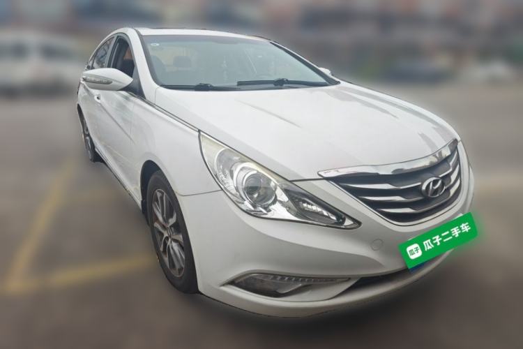 Used Hyundai Sonata 2013 2.0L Automatic Leading Edition Front Right 45 Deg