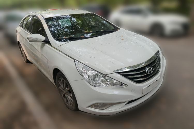 Used Hyundai Sonata 2013 2.0L Automatic Fashion Edition Front Right 45 Deg