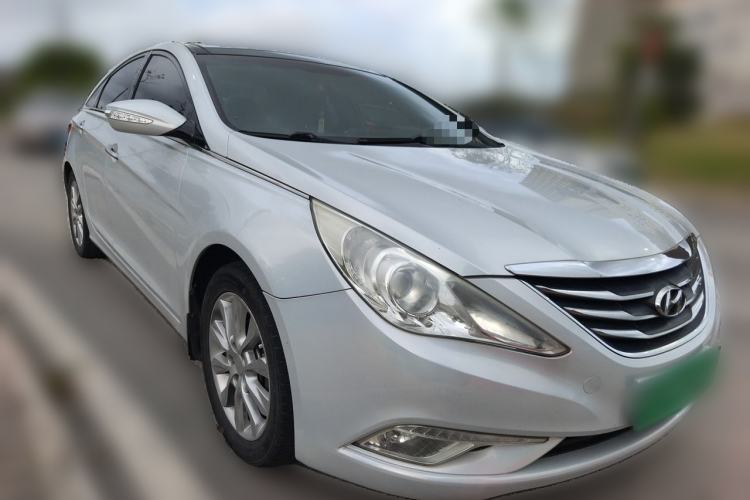 Used Hyundai Sonata 2013 2.0L Automatic Prestige Edition Front Right 45 Deg