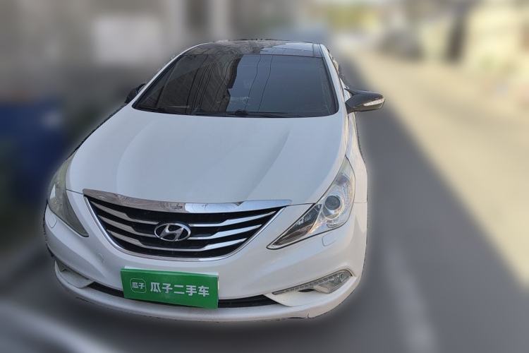 Used Hyundai Sonata 2013 2.4L Automatic Luxury Version China IV Standard Front