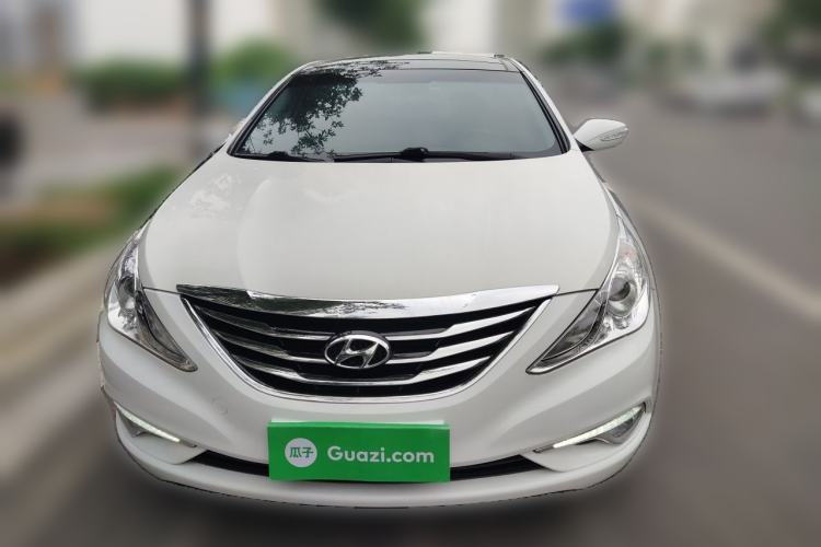 Used Hyundai Sonata 2013 2.4L Automatic Leading Edition China IV Standard Front