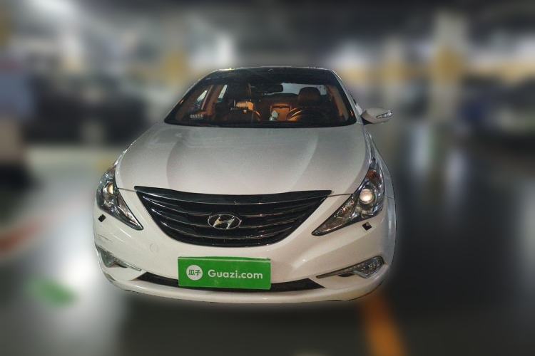 Used Hyundai Sonata 2013 2.4L Automatic Luxury Version China IV Standard Front