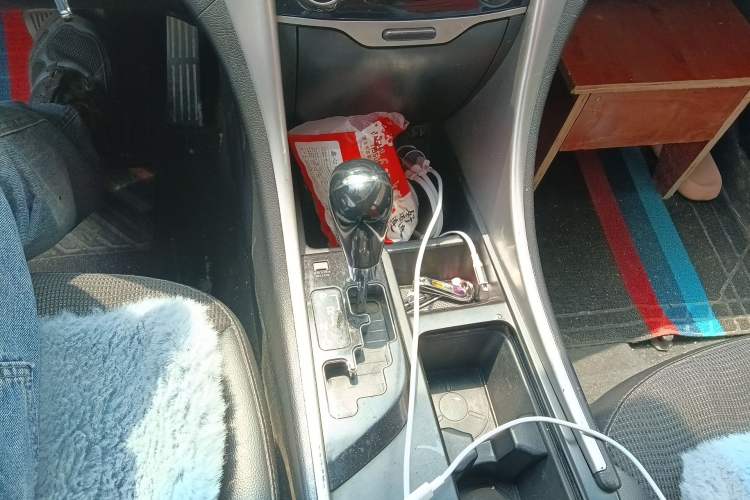 Used Hyundai Sonata 2013 2.0L Automatic Leading Edition Gear Lever