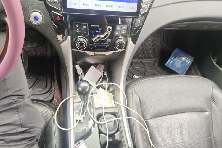 Used Hyundai Sonata 2013 2.0L Automatic Prestige Edition Gear Lever