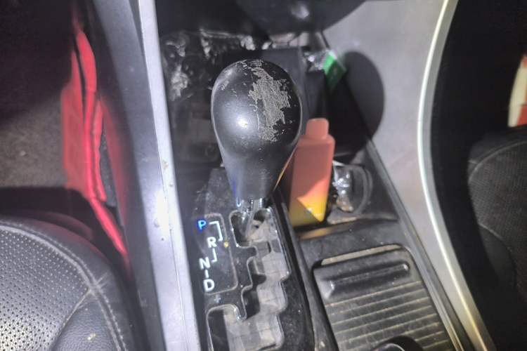 Used Hyundai Sonata 2013 2.4L Automatic Leading Edition China IV Standard Gear Lever
