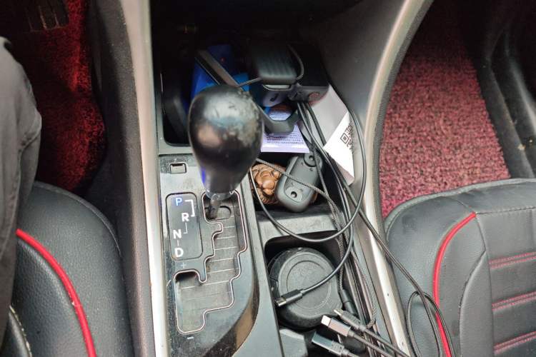 Used Hyundai Sonata 2013 2.0L Automatic Fashion Edition Gear Lever