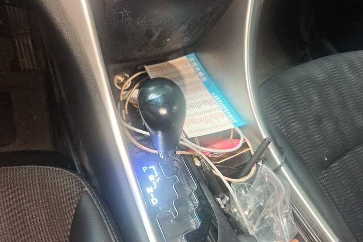 Used Hyundai Sonata 2013 2.0L Automatic Leading Edition Gear Lever