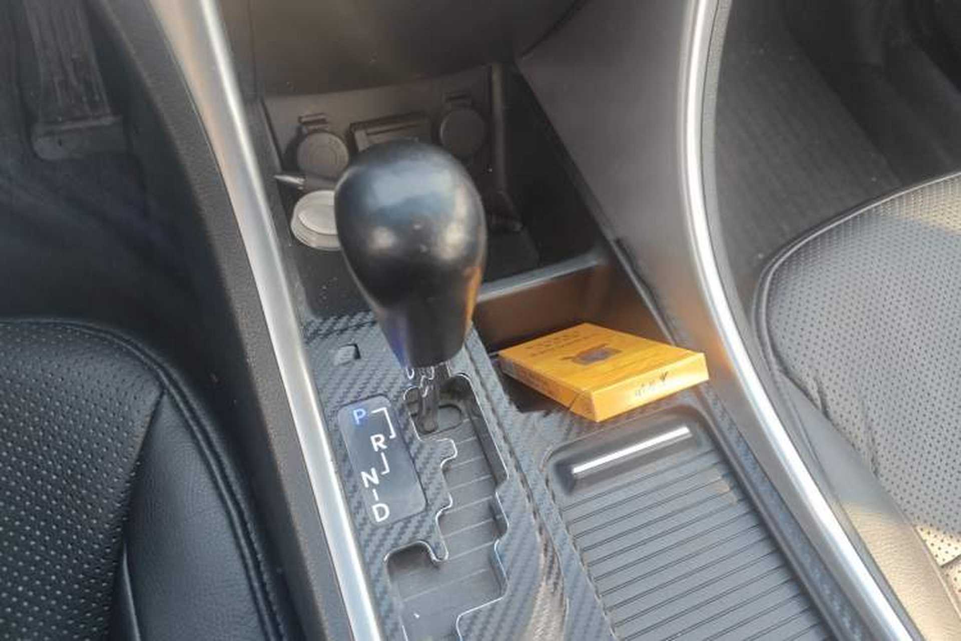 Used Hyundai Sonata 2013 2.0L Automatic Leading Edition Gear Lever