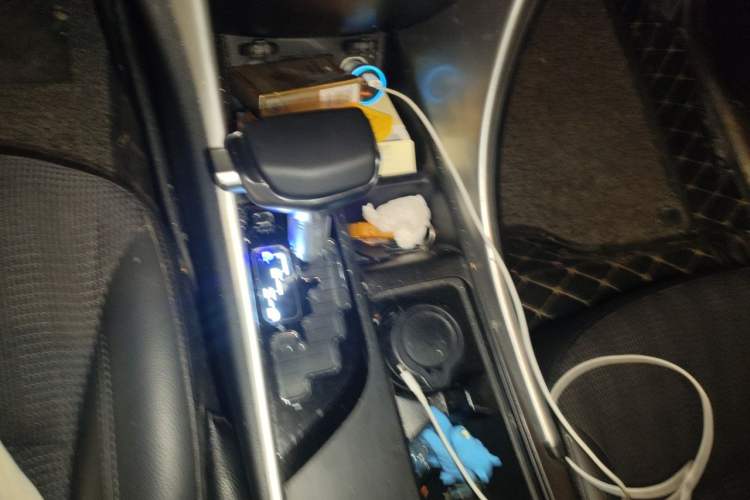 Used Hyundai Sonata 2013 2.0L Automatic Leading Edition Gear Lever