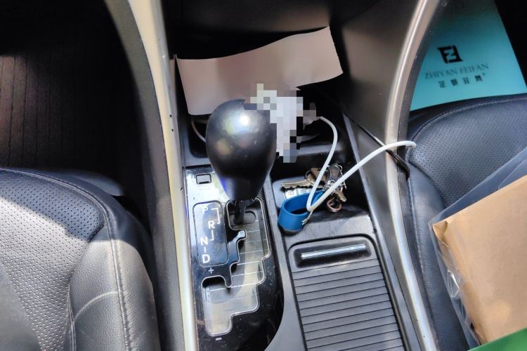 Used Hyundai Sonata 2013 2.0L Automatic Luxury Edition Gear Lever