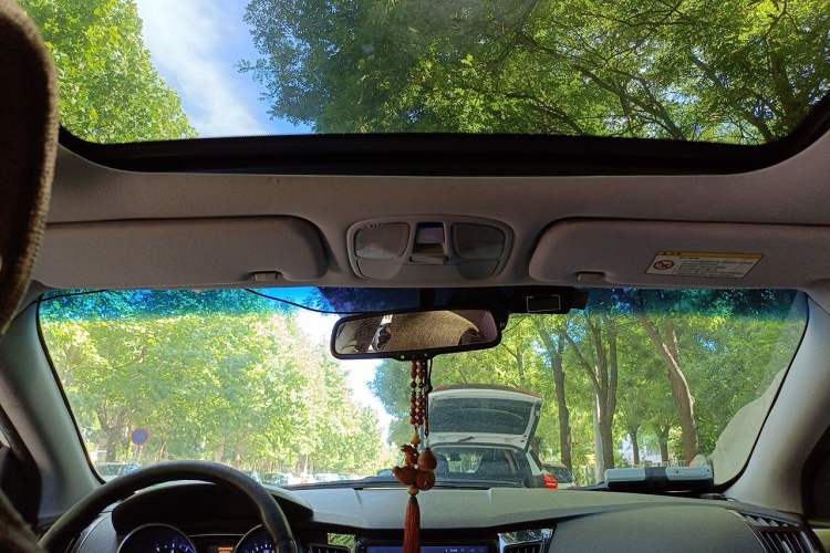Used Hyundai Sonata 2013 2.0L Automatic Supreme Edition Headliner
