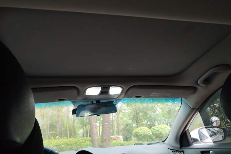 Used Hyundai Sonata 2013 2.0L Automatic Leading Edition Headliner