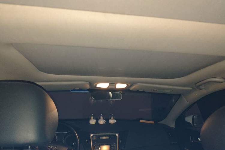 Used Hyundai Sonata 2013 2.4L Automatic Leading Edition China IV Standard Headliner