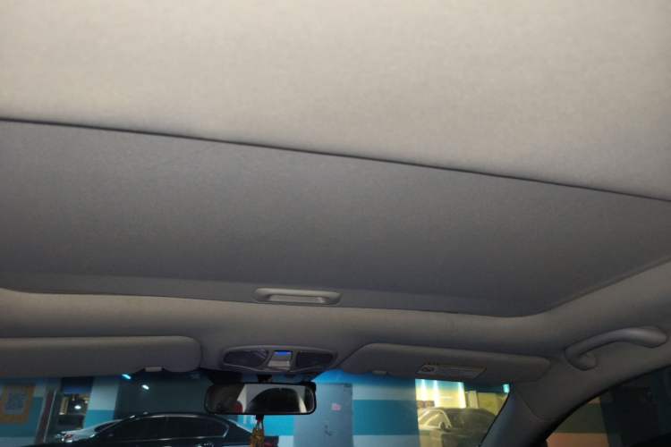 Used Hyundai Sonata 2013 2.0L Automatic Luxury Edition Headliner