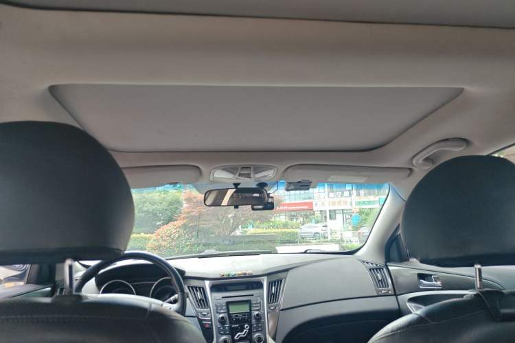 Used Hyundai Sonata 2013 2.0L Automatic Luxury Edition Headliner