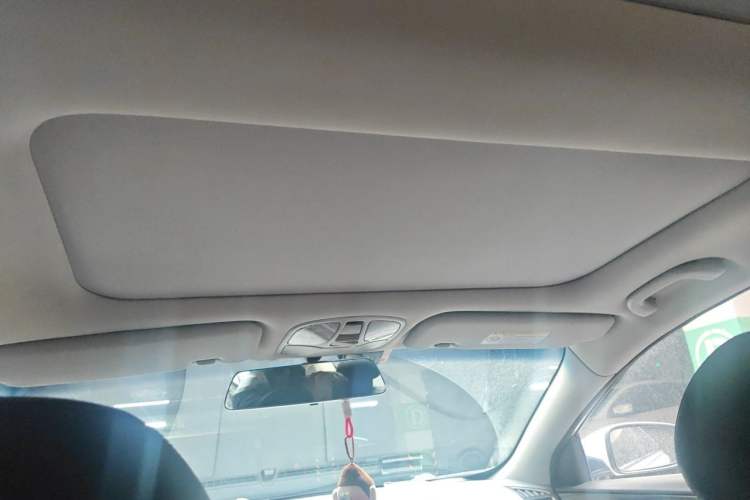 Used Hyundai Sonata 2013 2.4L Automatic Leading Edition China IV Standard Headliner