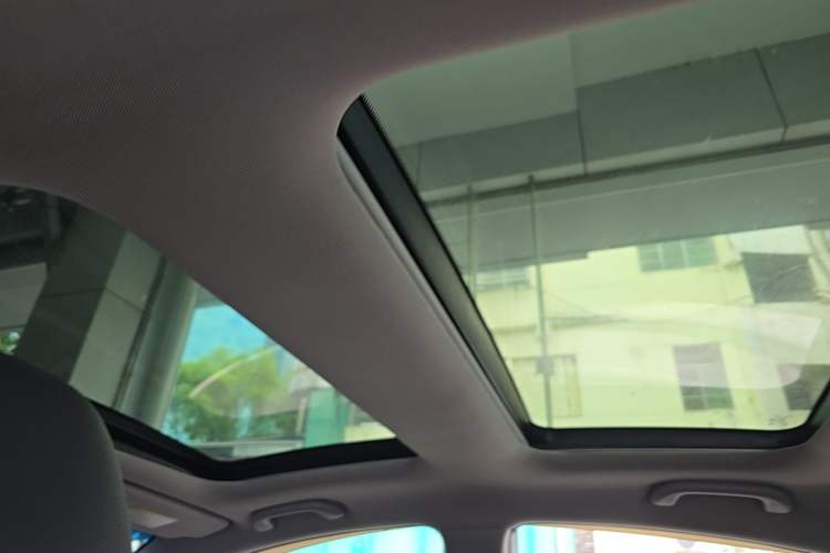 Used Hyundai Sonata 2013 2.0L Automatic Fashion Edition Headliner