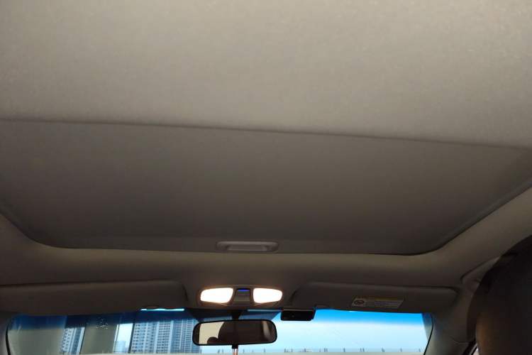 Used Hyundai Sonata 2013 2.0L Automatic Luxury Edition Headliner